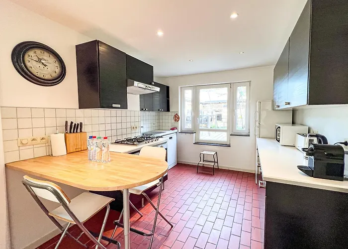 Au Grand Pierrot شقة *